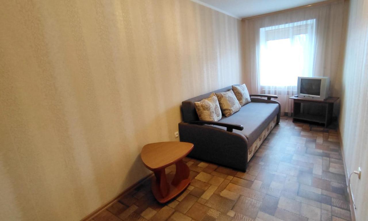 Двухкомнатные Апартаменты Центр Mystetsʹka 3 Kr Apartments Kryvyi Rih Exterior photo