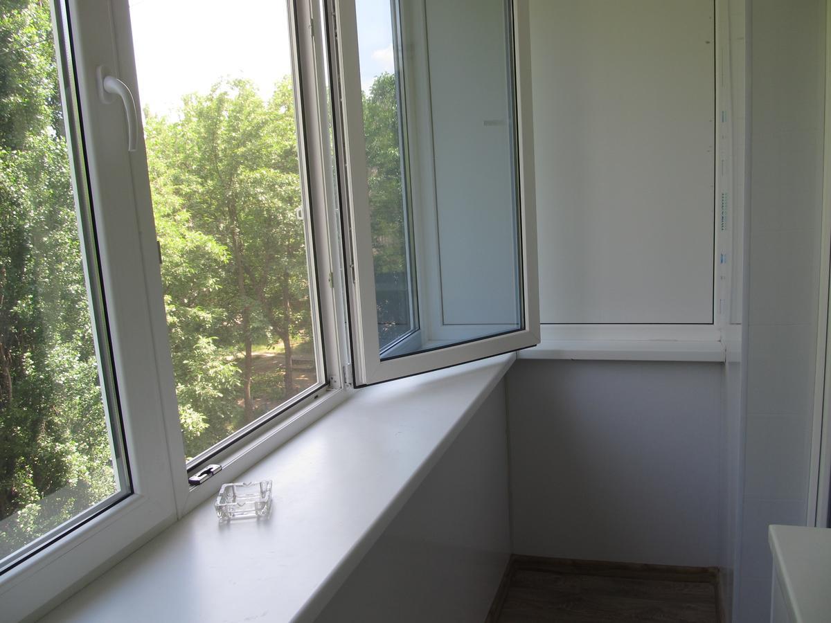 Двухкомнатные Апартаменты Центр Mystetsʹka 3 Kr Apartments Kryvyi Rih Exterior photo